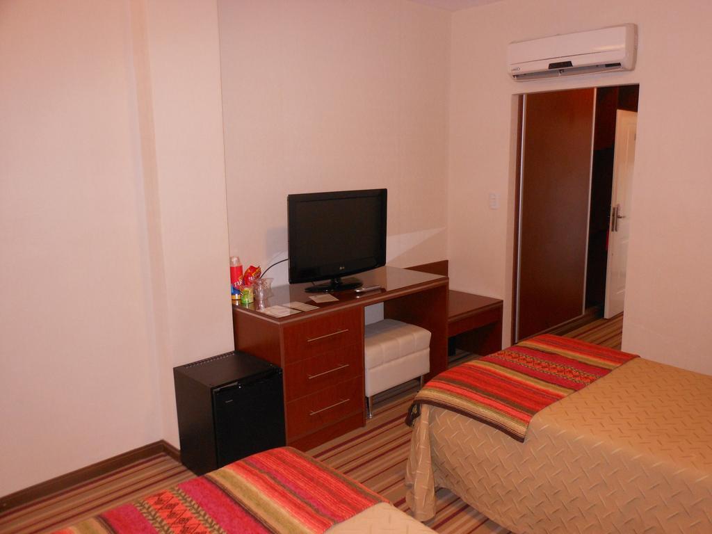 Hotel Orly Corrientes Exterior photo